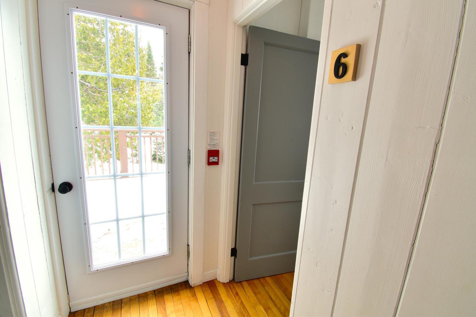 Le Partage Lodge: Destination Plein Air Et Sociale Val-Morin Exterior photo